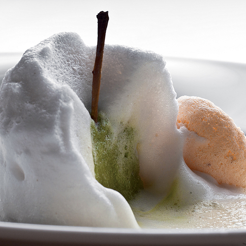 Mela fredda con cuore di sorbetto di acetosella - Piatti: Mela fredda