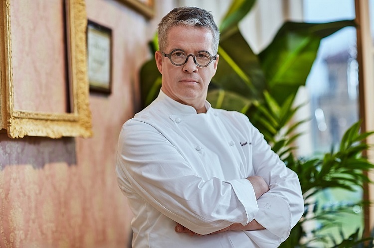 Chef ERNST KNAM
