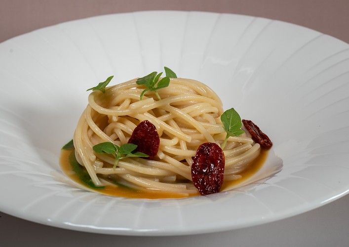 Ricetta: Spaghettoni H₂O pomodoro di Giuliano Fusaro